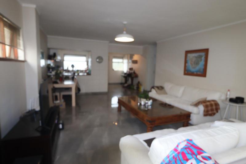 To Let 2 Bedroom Property for Rent in Sea Point Western Cape